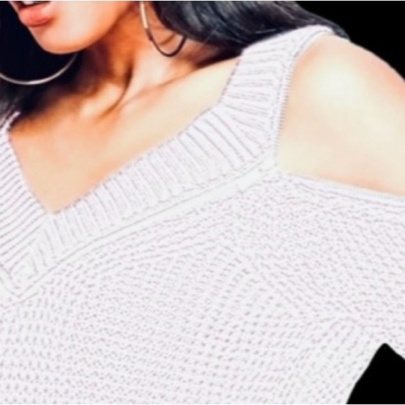 G by guess zipper detail cold shoulder open knit sweater in white. Size L - Picture 2 of 12